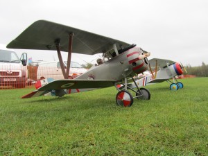 2 Nieuport 17's